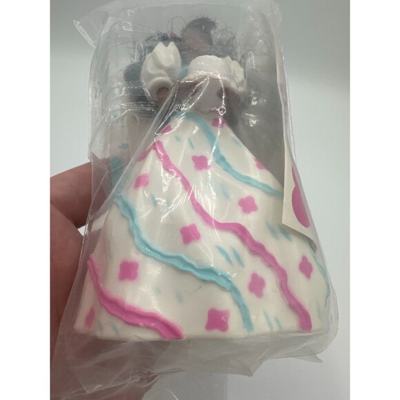 1992 McDonald’s Birthday Party Barbie Happy Meal Toy Sealed Mattel - Picture 4 of 10